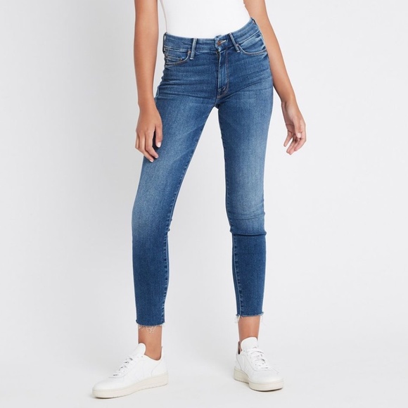 MOTHER The Looker Ankle Fray in Satisfaction Guaranteed 26 - Picture 14 of 14